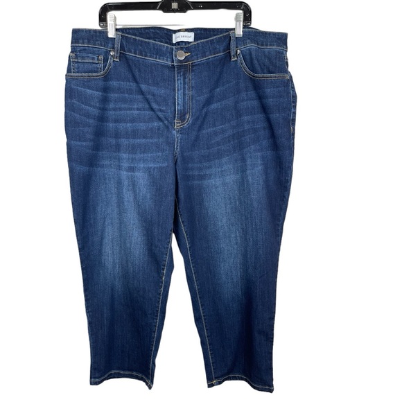 Lane Bryant Flex Magic waistband 18 Mid-Rise Boyfriend Capri Jeans - Picture 1 of 6